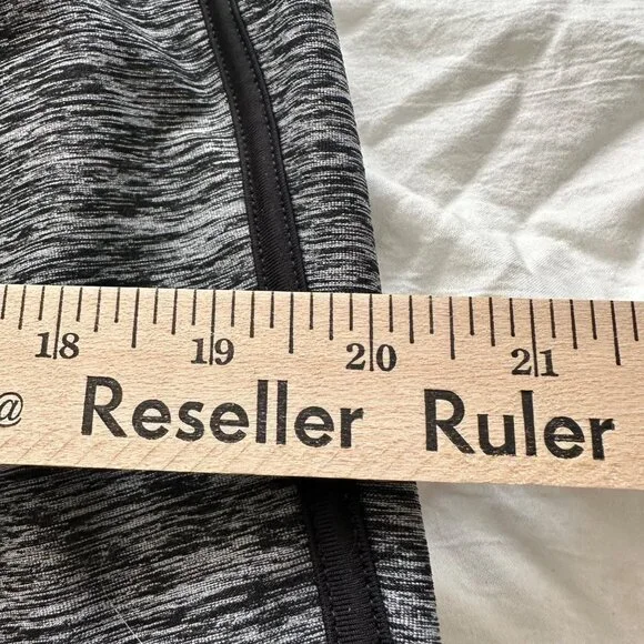 Chicos Zenergy Pants 12-14 Yoga Athletic Casual Pull On Gray Black Heathered - Picture 10 of 11